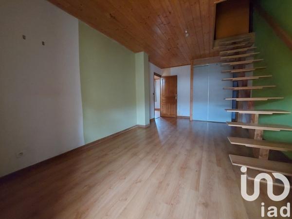 Maison de village 5 pièces de 266 m² à Arinthod (39240)