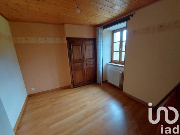 Maison de village 5 pièces de 266 m² à Arinthod (39240)