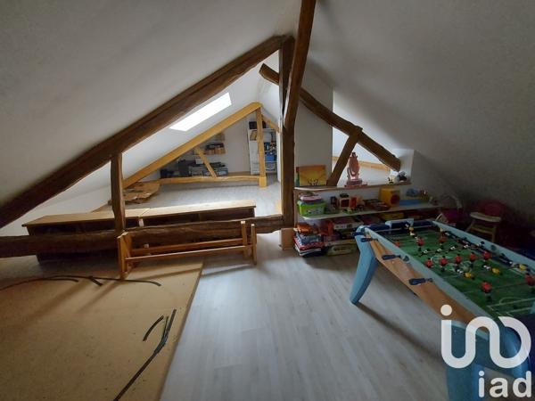 Maison de village 5 pièces de 266 m² à Arinthod (39240)