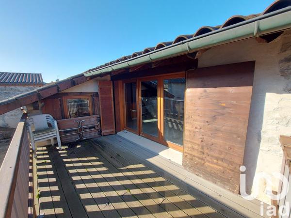 Maison de village 5 pièces de 266 m² à Arinthod (39240)