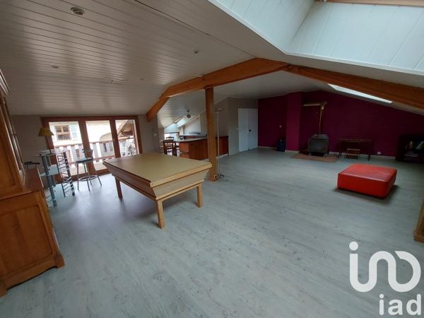 Maison de village 5 pièces de 266 m² à Arinthod (39240)