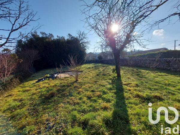 Maison de village 5 pièces de 266 m² à Arinthod (39240)