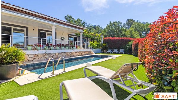 Villa dominante, calme absolu et vue dégagée