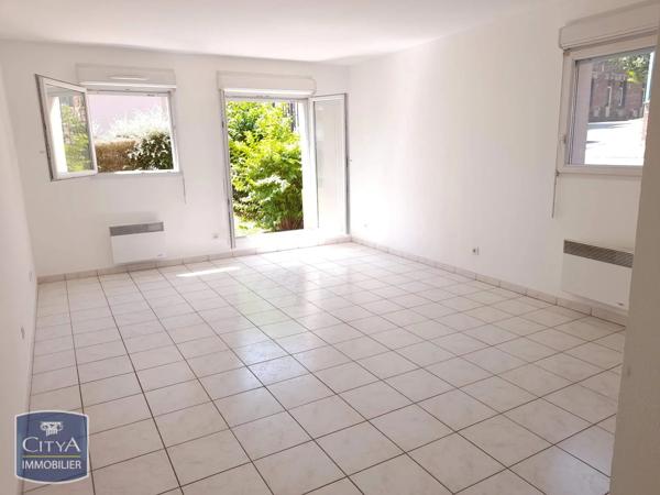 Appartement à louer 2 pièces 49.71m² Saint-Quentin (02100)