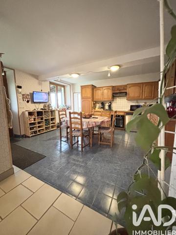 Maison à vendre 9 pièces 186 m² Seiches-sur-le-Loir