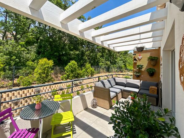 Aubagne (13400) 4 pièces standing Quartier Solans à Aubagne avec piscine