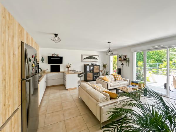 Aubagne (13400) 4 pièces standing Quartier Solans à Aubagne avec piscine