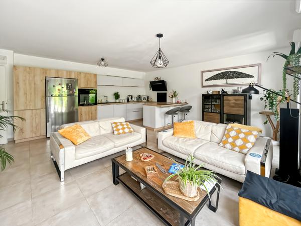 Aubagne (13400) 4 pièces standing Quartier Solans à Aubagne avec piscine