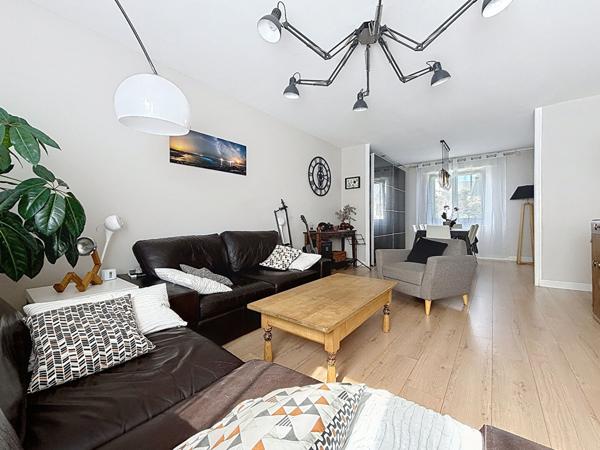 Maison 3 chambres, bureau, jardin et garage - 110m² - Hennebont, rive droite