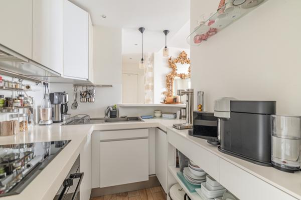 Paris 7ème – École Militaire / Tour-Maubourg – 3 pièces 54 m² entièrement rénové