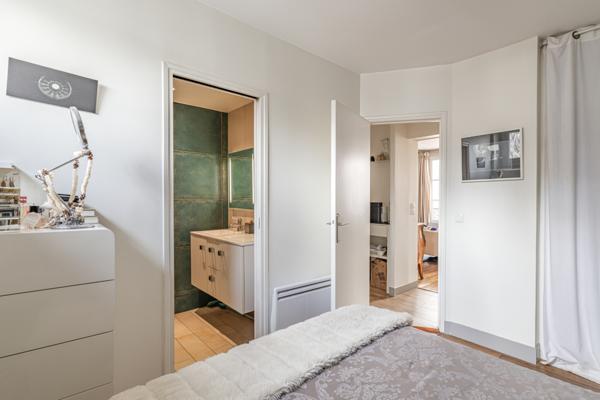 Paris 7ème – École Militaire / Tour-Maubourg – 3 pièces 54 m² entièrement rénové