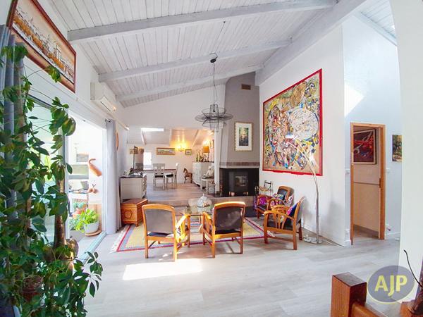 Vente maison La Roche Sur Yon : 449 350 € - AJP Immobilier La Roche-sur-Yon