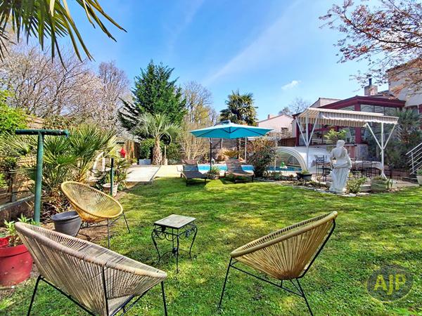 Vente maison La Roche Sur Yon : 449 350 € - AJP Immobilier La Roche-sur-Yon