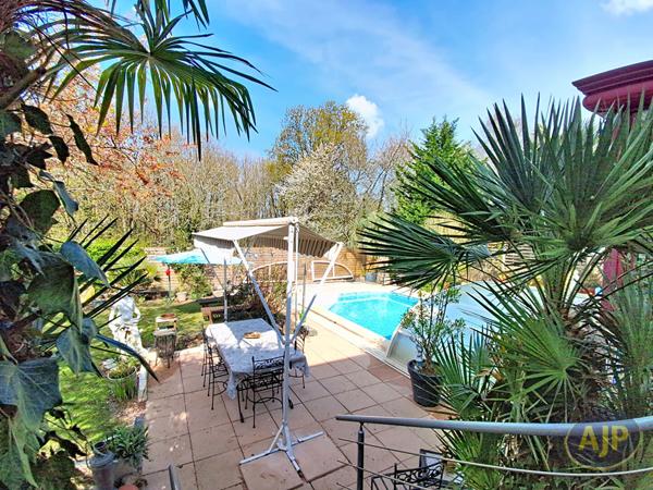 Vente maison La Roche Sur Yon : 449 350 € - AJP Immobilier La Roche-sur-Yon