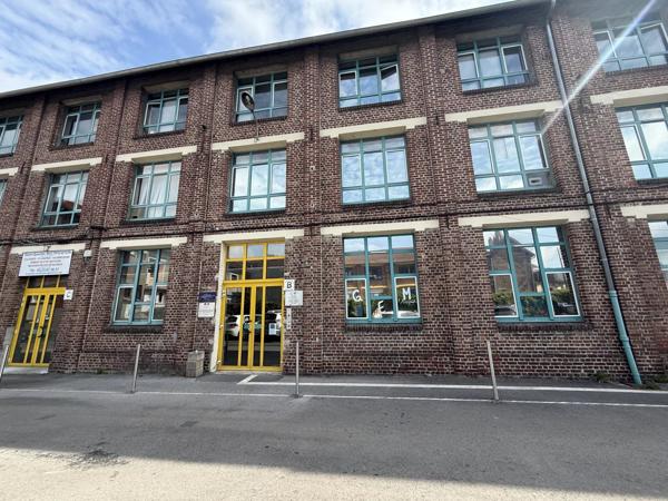 Location Bureau 5 pièces 125 m2 à Saint-Quentin