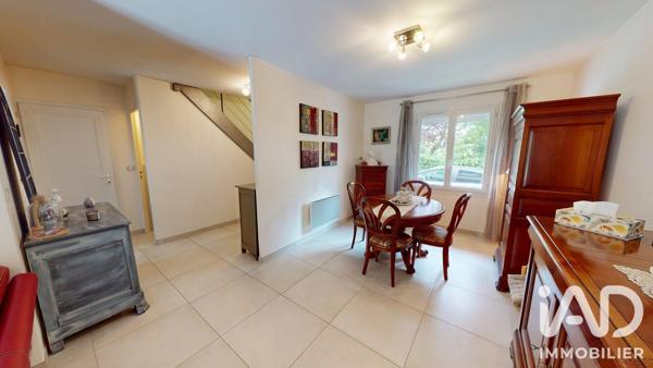 Maison à vendre 6 pièces 150 m² Vaux-le-Pénil
