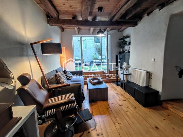 Maison de ville de 235m², 5 chambres, située dans une rue historique piétonne