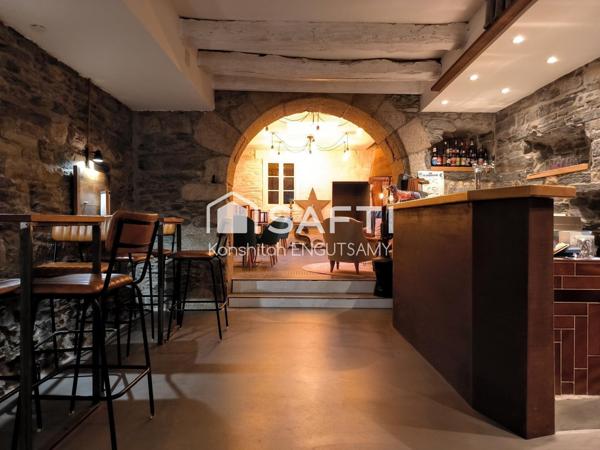 Maison de ville de 235m², 5 chambres, située dans une rue historique piétonne