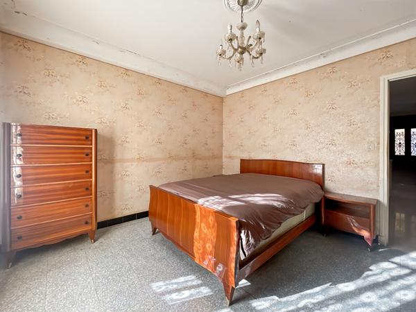 APPARTEMENT DE TYPE 3/4 PIÈCES GRANDE CORNICHE AVEC VUE