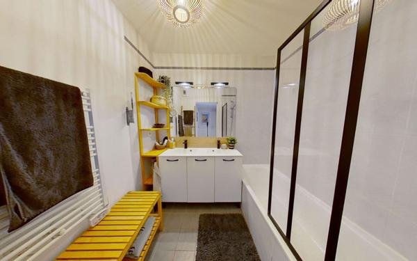 Appartement à louer    3 pièces • 66,79 m2 Villeurbanne
