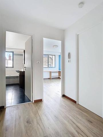 Maison de ville – Rennes Saint-Hélier, volumes et jardin