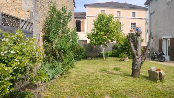 Maison à vendre |  Saint-Pardoux-la-Rivière |  4 pièces | 93 m²