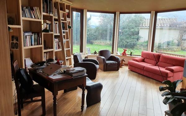 Maison à vendre    5 pièces •  Trèbes