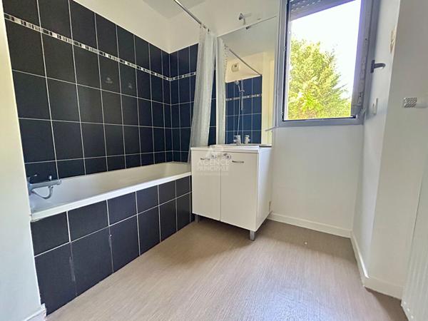 Appartement Carrieres Sous Poissy 3 pièce(s) 235 000 € **  - Référence  9246