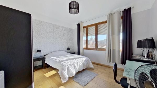 Appartement 6 pièces - 156 m² Exclusivité efficity