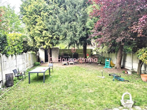 Maison à vendre 10 pièces de 226 m²