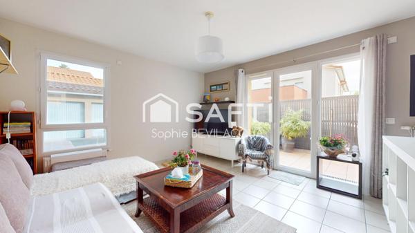 T2 TERRASSE SANS VIS A VIS ULTRA LUMINEUX CENTRE DU VILLAGE