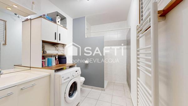 T2 TERRASSE SANS VIS A VIS ULTRA LUMINEUX CENTRE DU VILLAGE