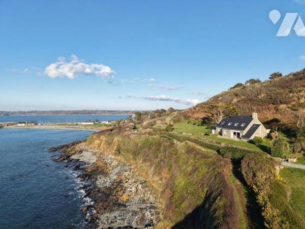 VUE MER IMPRENABLE

Maison à vendre à Trédrez-Locquémeau (22300) en Côtes-d'Armor (22)

Cet...