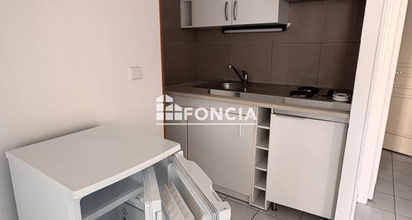 Location Appartement 2 pièces 27.9 m² - Aubergenville 78410