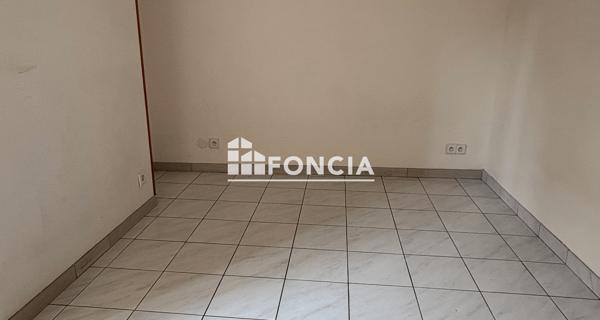 Location Appartement 2 pièces 27.9 m² - Aubergenville 78410