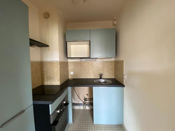 À vendre : Appartement T1 bis Dinan avec ascenseur pas de travaux cave et parking privé