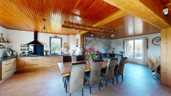 Maison rénovée 200m² à 10 min de Louhans entre Lons le Saunier et Louhans