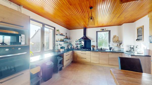 Maison rénovée 200m² à 10 min de Louhans entre Lons le Saunier et Louhans