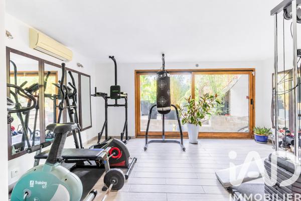Maison à vendre 8 pièces 187 m² Villeneuve-le-Roi
