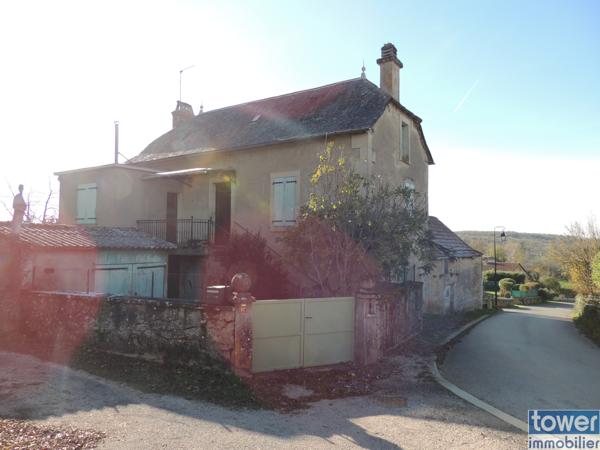 Maison de village 93 m² avec dépendances – Proche Villefranche-de-Rouergue