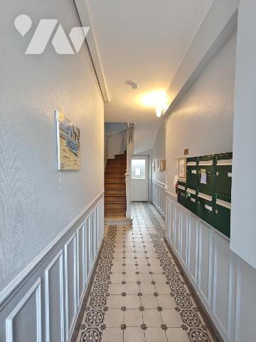 APPARTEMENT A VENDRE A REIMS - Quartier CERNAY JEAN JAURES - Au dernier étage avec deux chambres