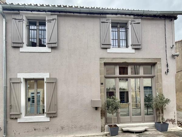 Charmante maison vigneronne rénovée avec terrasse et jacuzzi –Est de Carcassonne