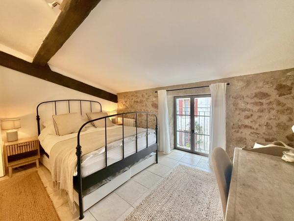 Charmante maison vigneronne rénovée avec terrasse et jacuzzi –Est de Carcassonne
