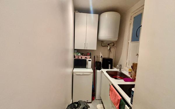 Appartement à vendre    2 pièces • 30,08 m2 Paris 17
