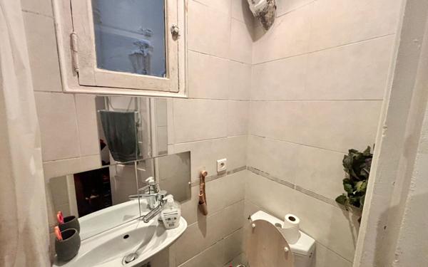 Appartement à vendre    2 pièces • 30,08 m2 Paris 17