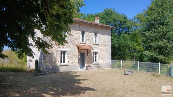 Moulin avec maison, dépendances et 1.5 ha prairies