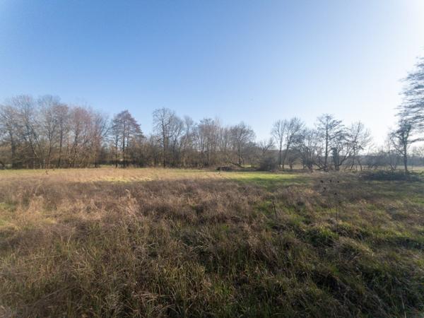 Moulin avec maison, dépendances et 1.5 ha prairies