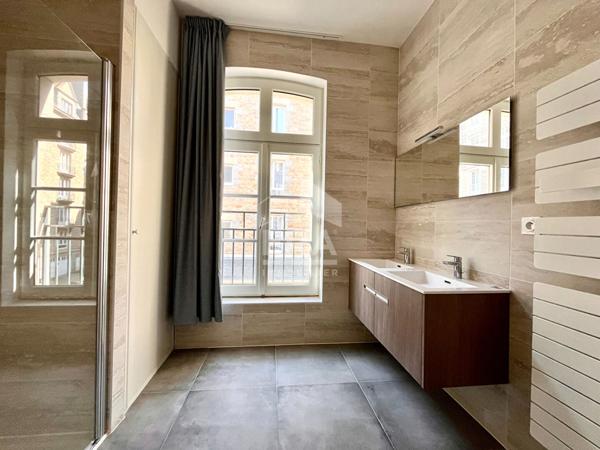 Appartement Saint Malo 4 pièce(s) 80.59 m2 à louer nu