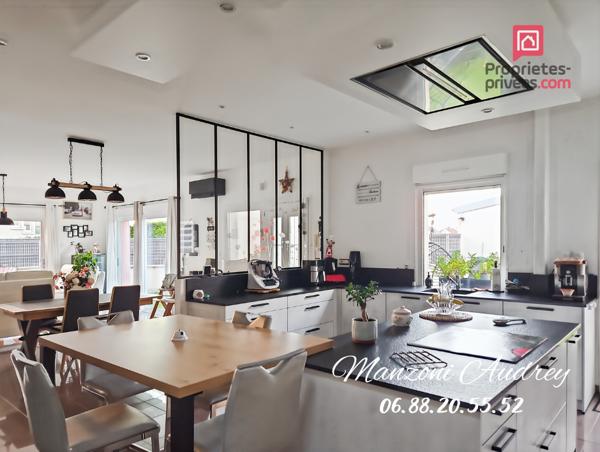 Loft Saint Andre Les Vergers 7 pièce(s) 149.7 m2