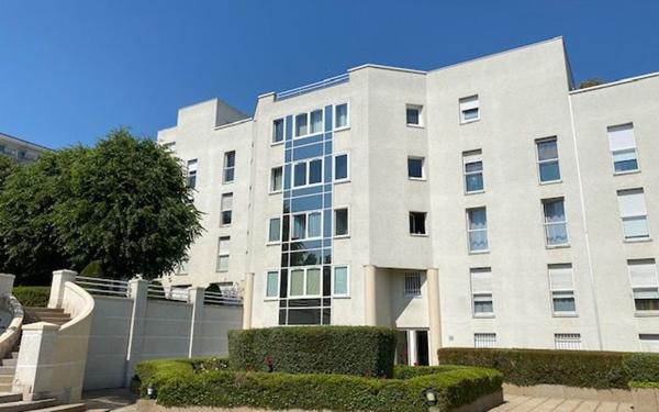 Appartement à louer    1 pièce •  Rosny-sous-Bois